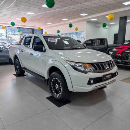 MITSUBISHI L200 TRITON 2.4 16V TURBO DIESEL SPORT GLS CD 4P 4X4 AUTOMÁTICO MITSUBISHI L200 TRITON 2.4 16V TURBO DIESEL SPORT GLS CD 4P 4X4 AUTOMÁTICO